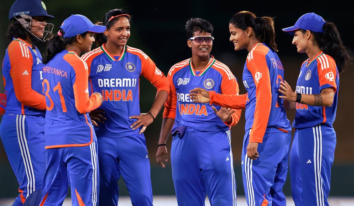 Asia Cup: Deepti Sharma shines as India bowl out Pak for 108 